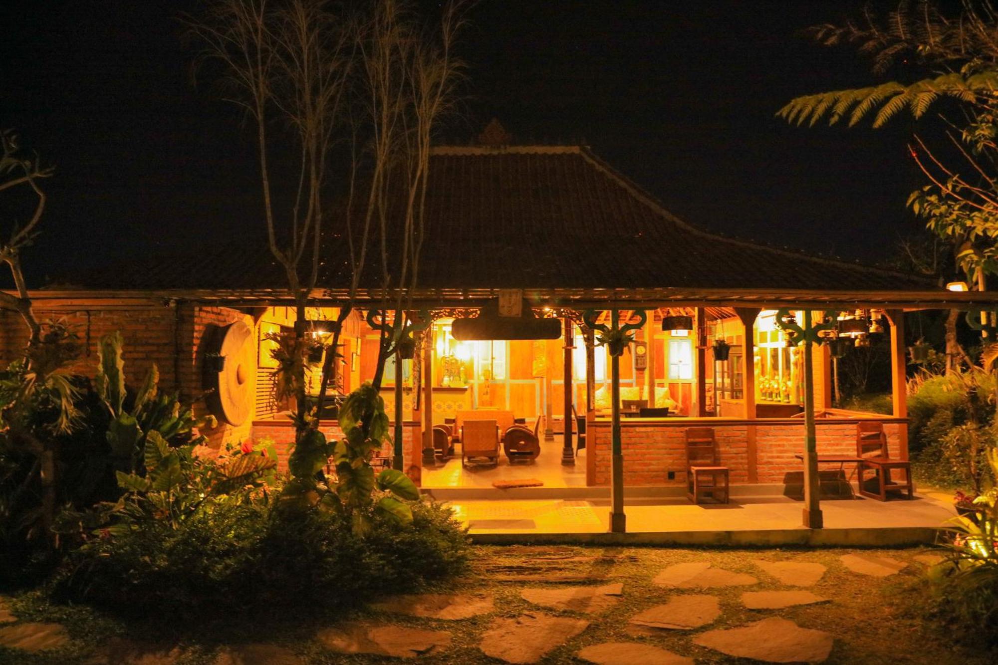 Pondok Kawinaya Singaraja  Exterior photo
